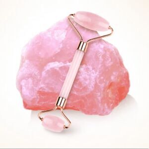 NWT Rose Quartz Roller for Eyes, Face, Neck
